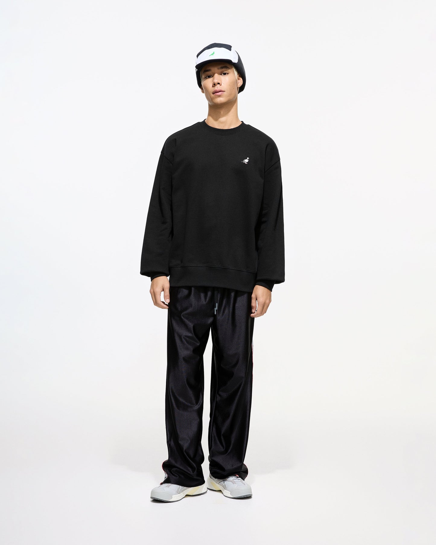 Emb Pigeon Crewneck - Crewneck | Staple Pigeon