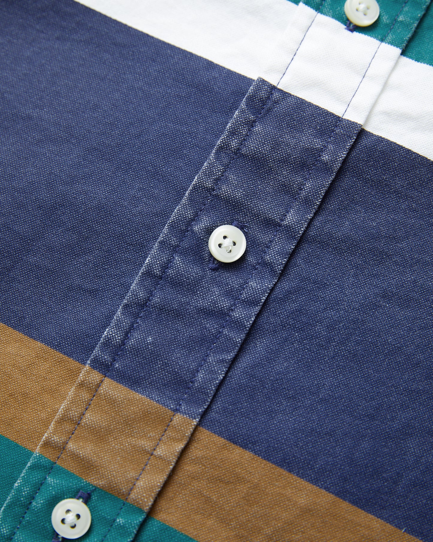EMBLEM WOVEN SHIRT