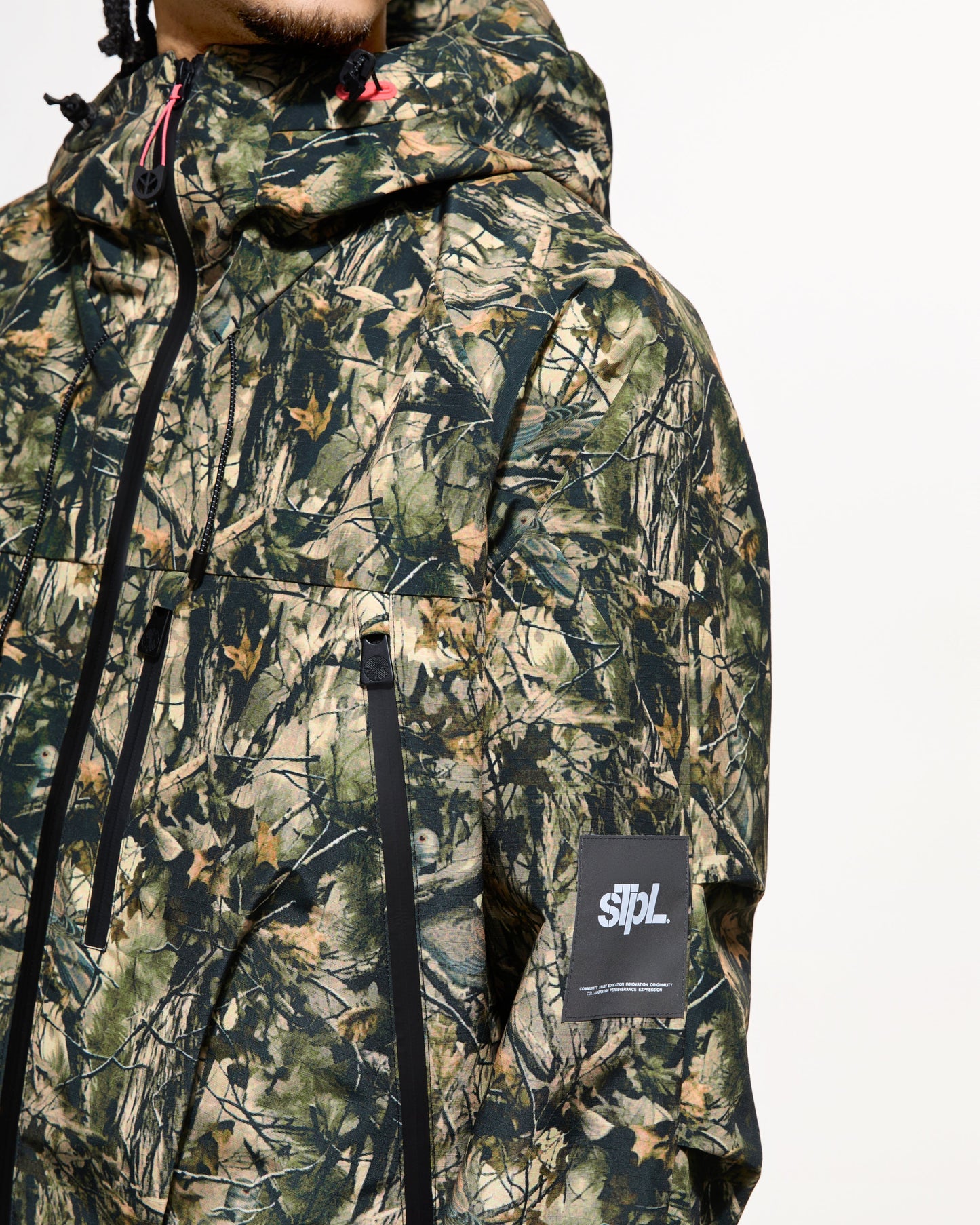 Saratoga Tech Jkt