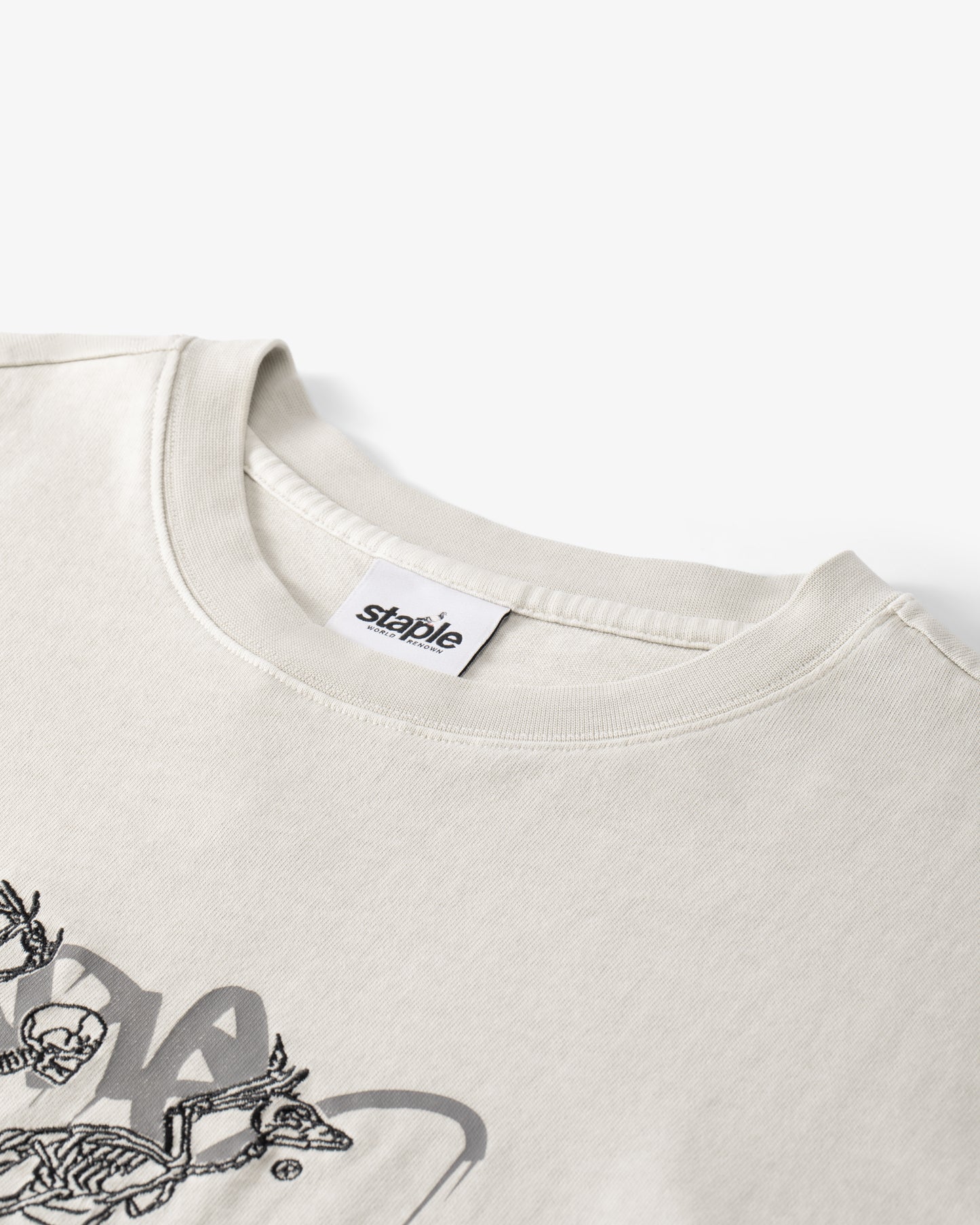 DEADHEAD EMB TEE