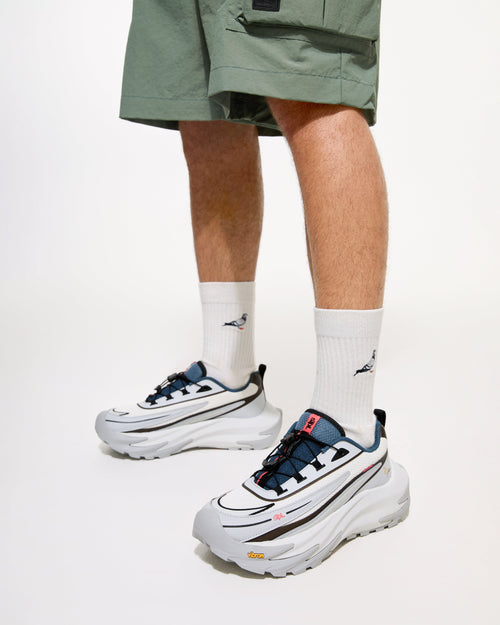 Load image 1 in gallery view