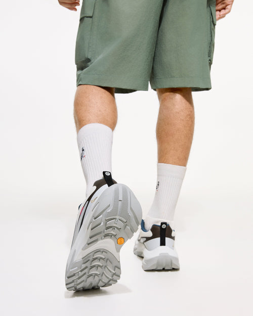 Load image 1 in gallery view